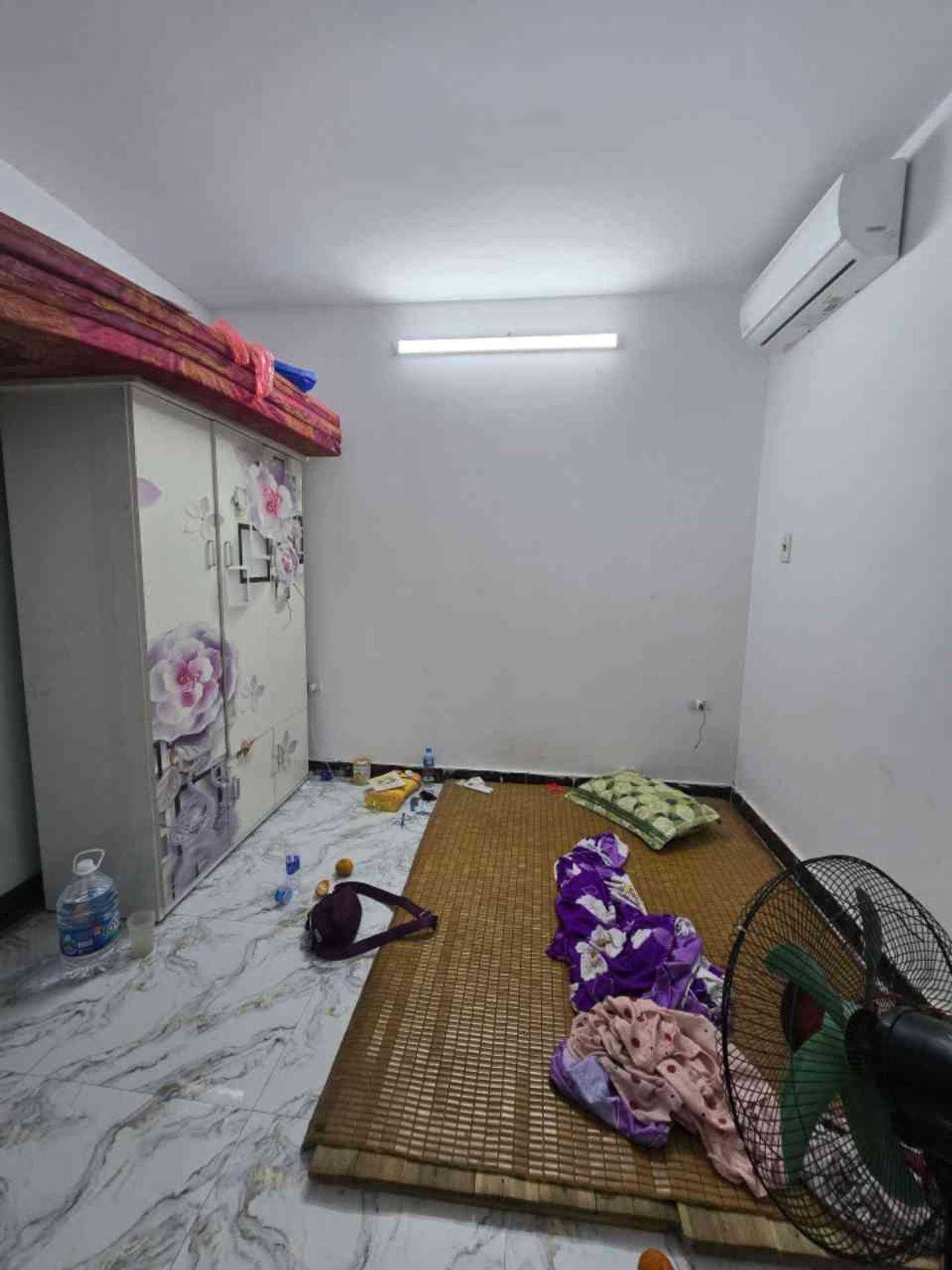 Bán nhà Lĩnh Nam - diện tích 25m2 4 tầng - gần ô tô - giá 2,9 tỷ
