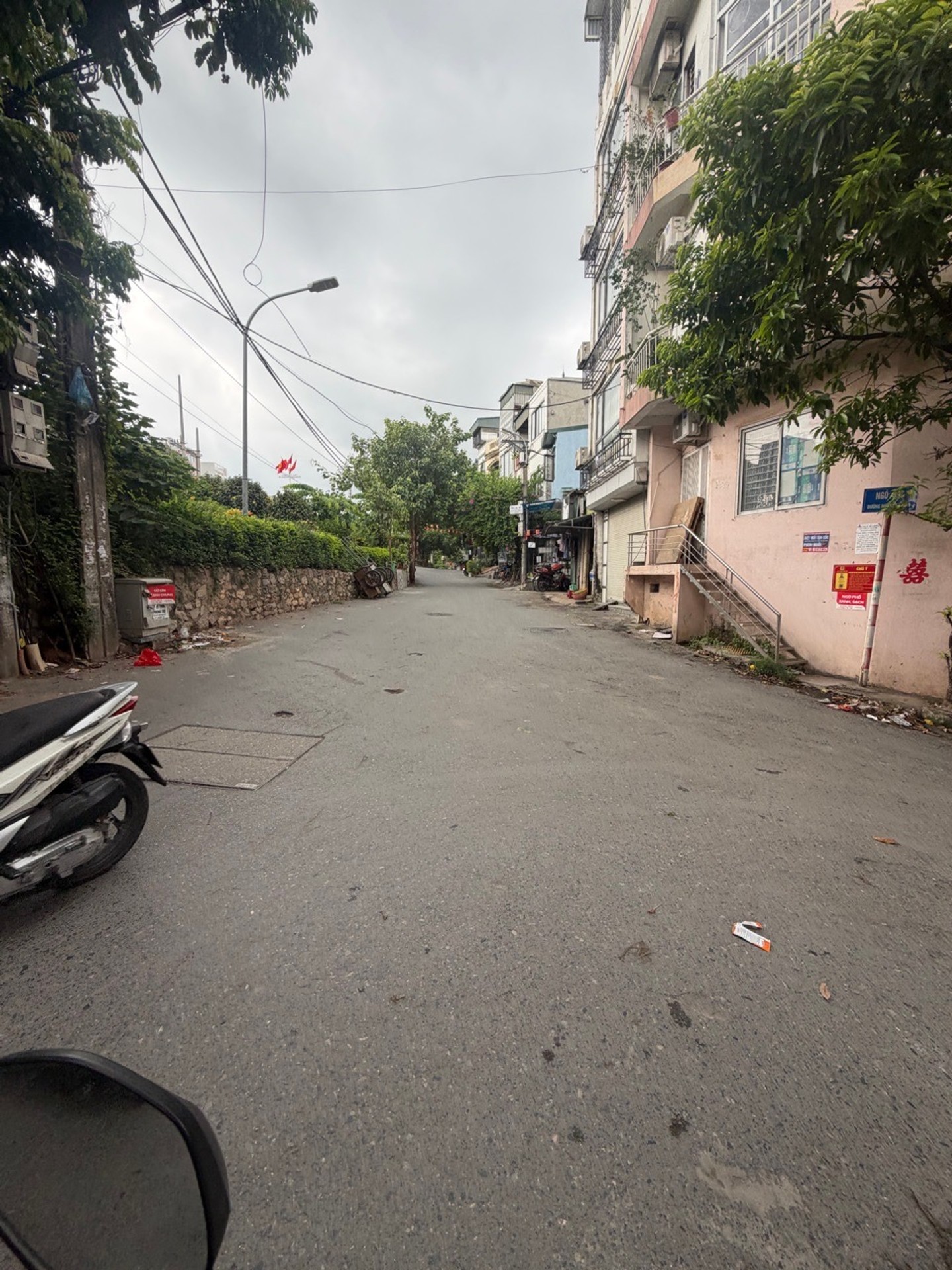 Bán nhà Nguyễn Khoái - diện tích 42m2 1 tầng - Đất vuông đẹp nở hậu - giá 6,9 tỷ