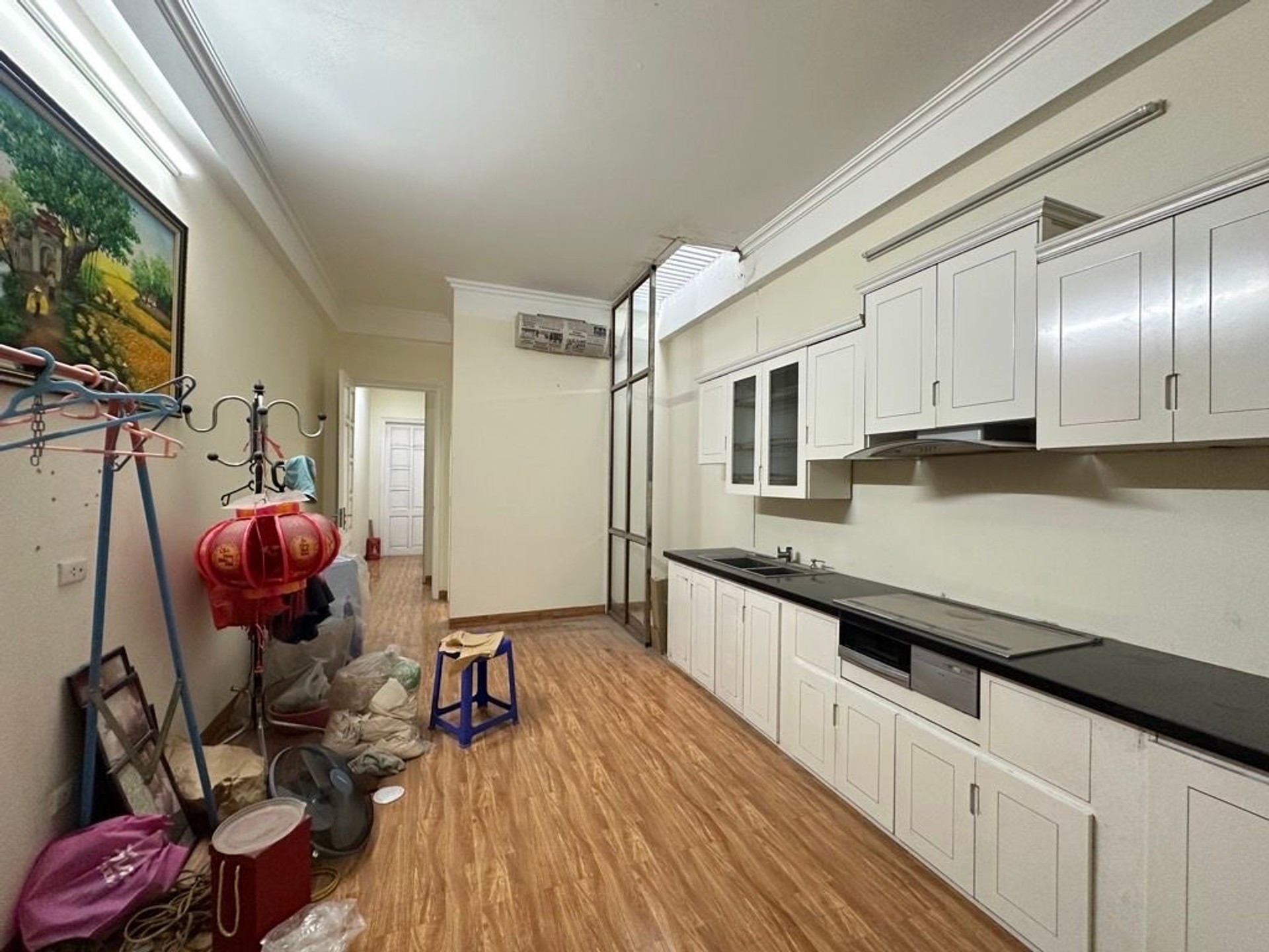 Bán nhà Vương Thừa Vũ - diện tích 70.4m2 6 tầng - Ô tô đỗ cửa - giá 35 tỷ