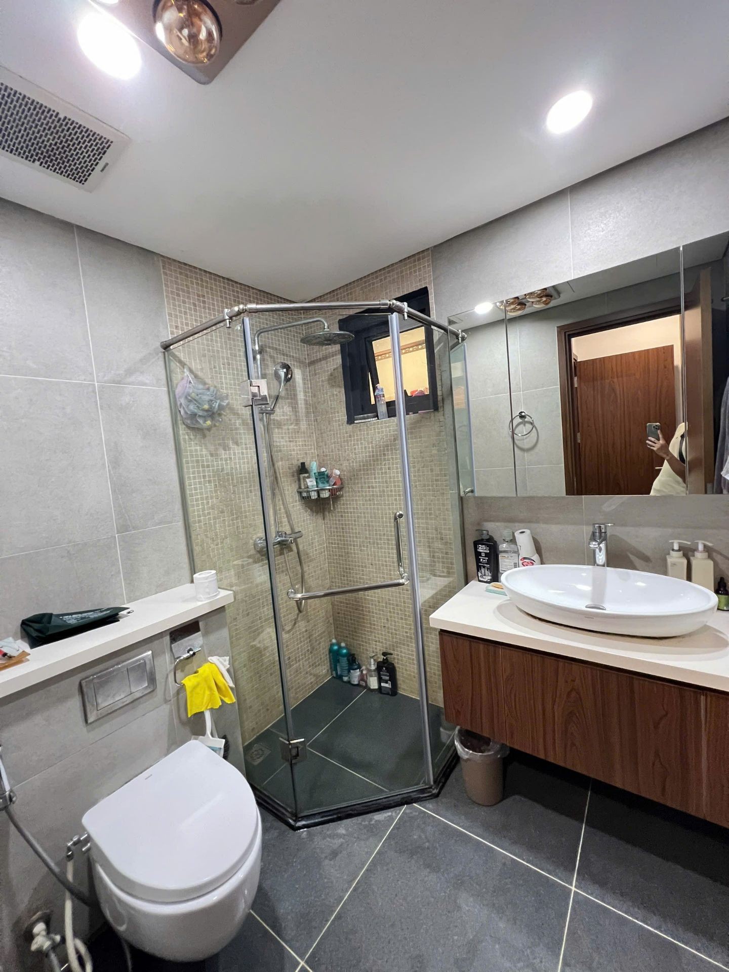 Bán nhà Minh Khai - diện tích 105m2 11 tầng - Căn góc, dân trí cao - giá 19,4 tỷ