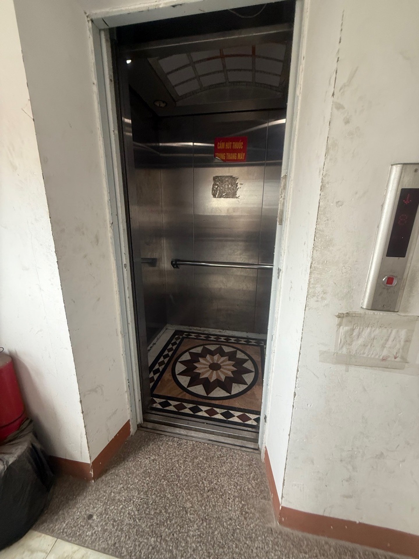 Bán nhà Giải Phóng - diện tích 65m2 805 tầng - Căn hộ xinh - giá 2,7 tỷ