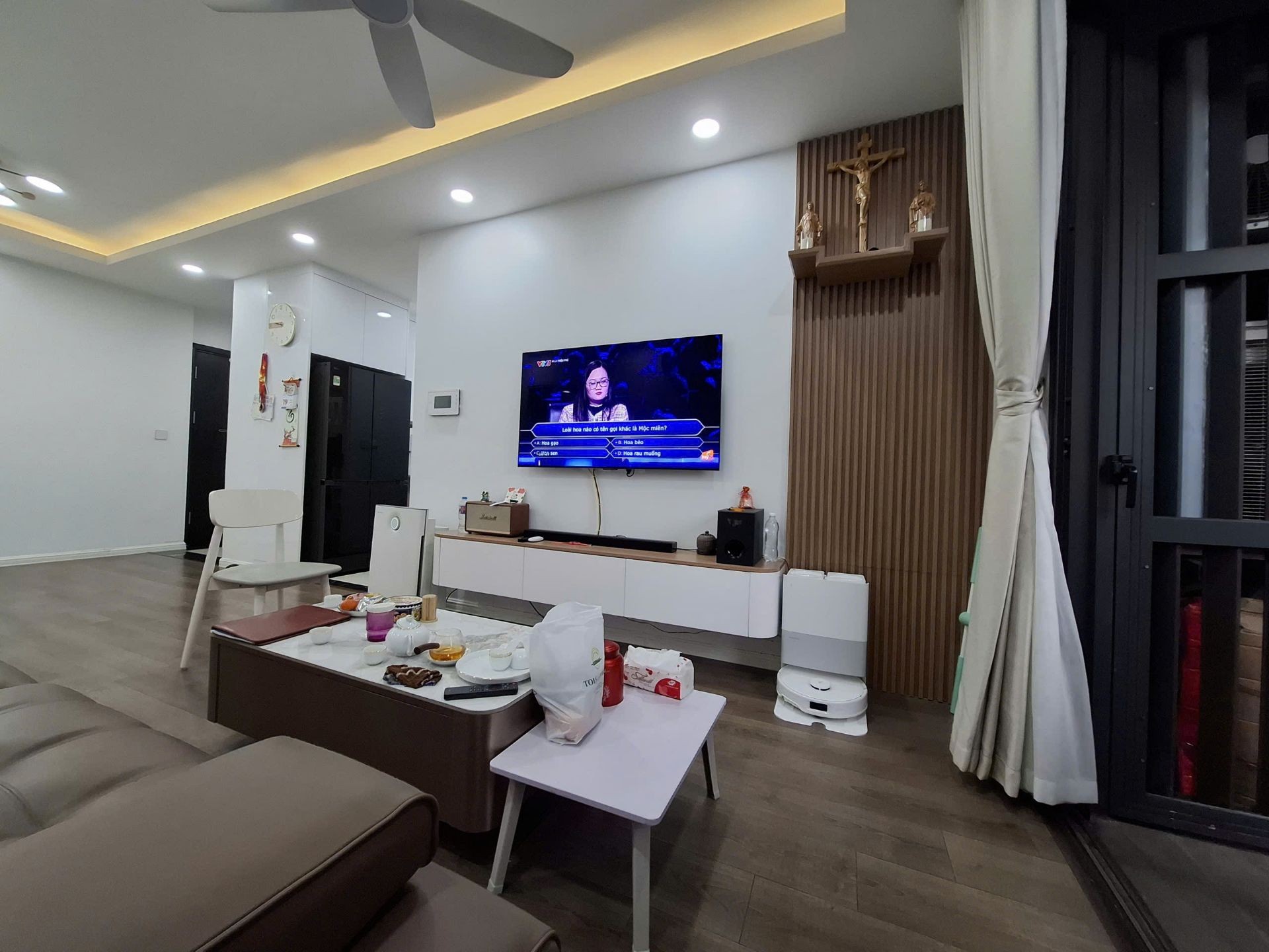 Bán nhà Minh Khai - diện tích 81m2 3 tầng - Căn góc - giá 9,68 tỷ