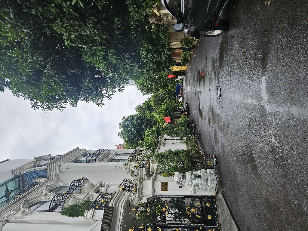 Bán nhà Trung Văn - diện tích 170m2 5 tầng - Lô góc, vỉa hè - giá 78,8 tỷ