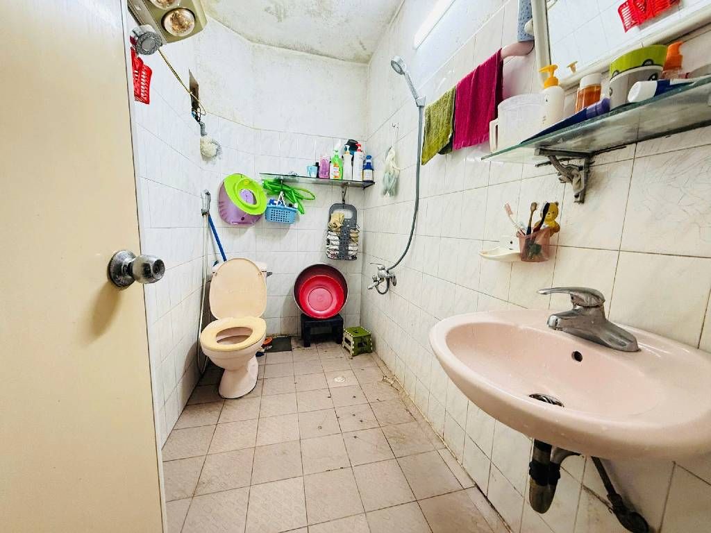 Bán nhà Bùi Xương Trạch - diện tích 76m2 3 tầng - Mặt phố kinh doanh sầm uất - giá 28,8 tỷ