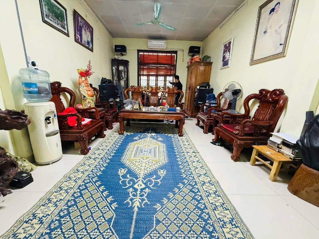 Bán nhà Bùi Xương Trạch - diện tích 76m2 3 tầng - Mặt phố kinh doanh sầm uất - giá 28,8 tỷ