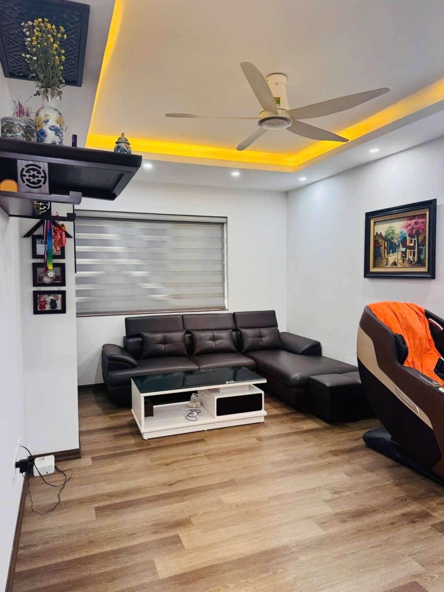 Bán nhà Tứ Hiệp - diện tích 83m2 11 tầng - Căn góc - giá 5,5 tỷ