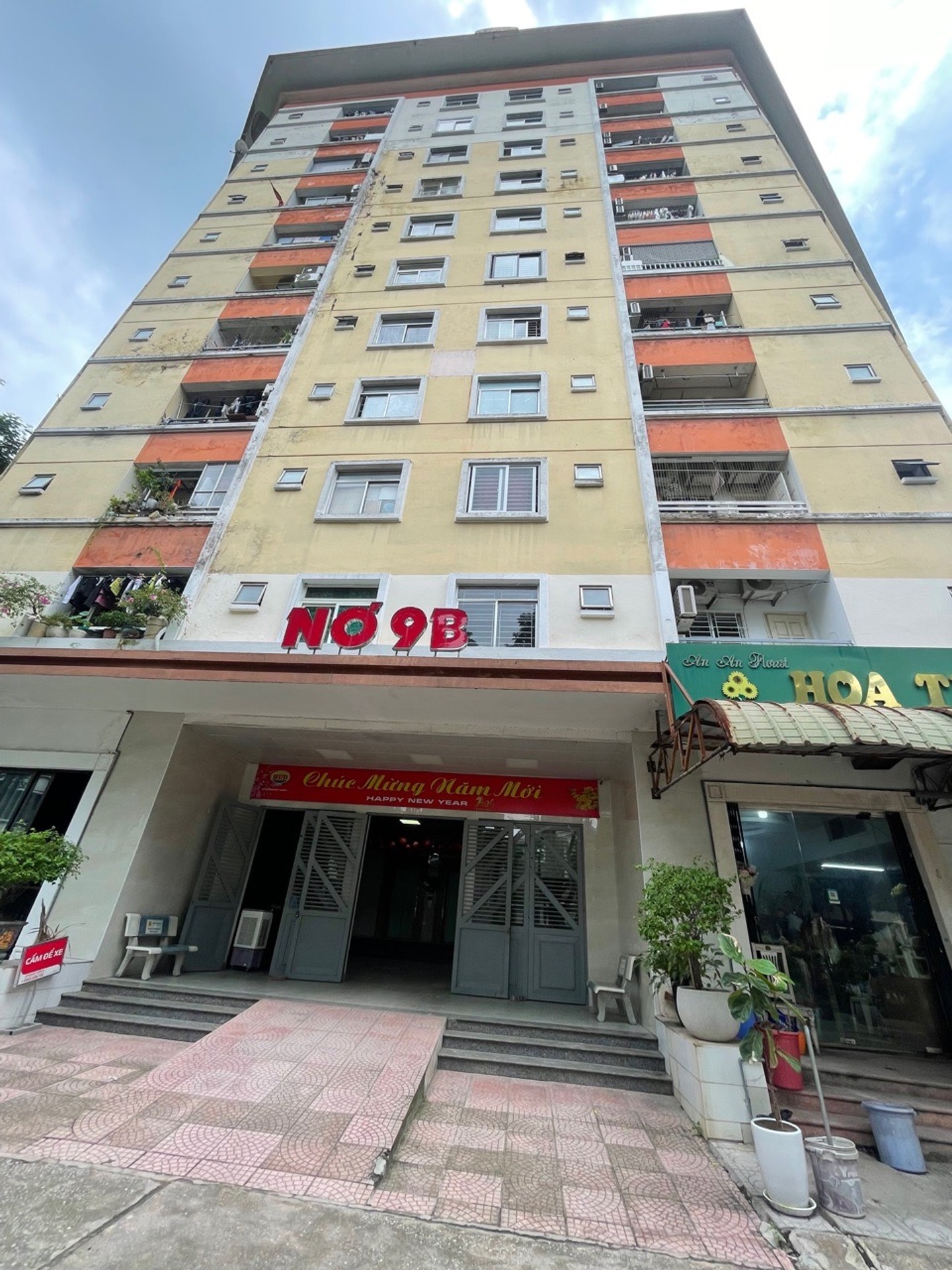 Bán nhà Nơ 9B Linh Đàm - diện tích 83m2 1 tầng - Căn hộ siêu thoáng mát - giá 6 tỷ