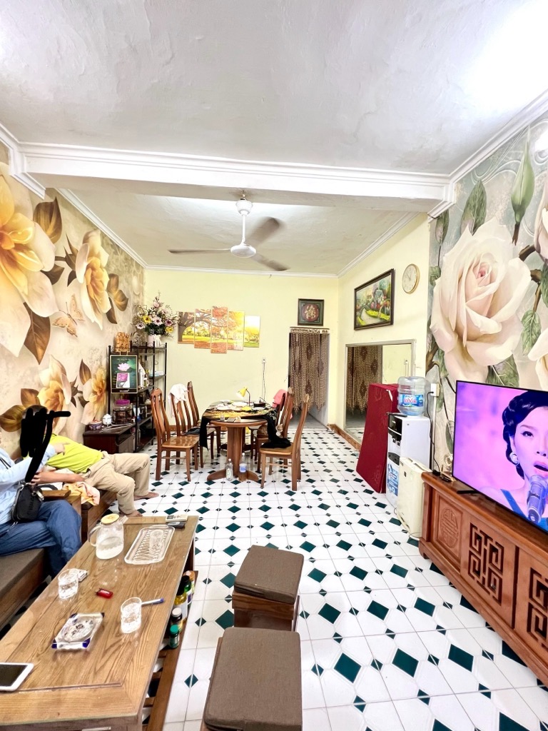 Bán nhà Mai Hương - diện tích 56m2 3 tầng - Lô góc - giá 11,5 tỷ