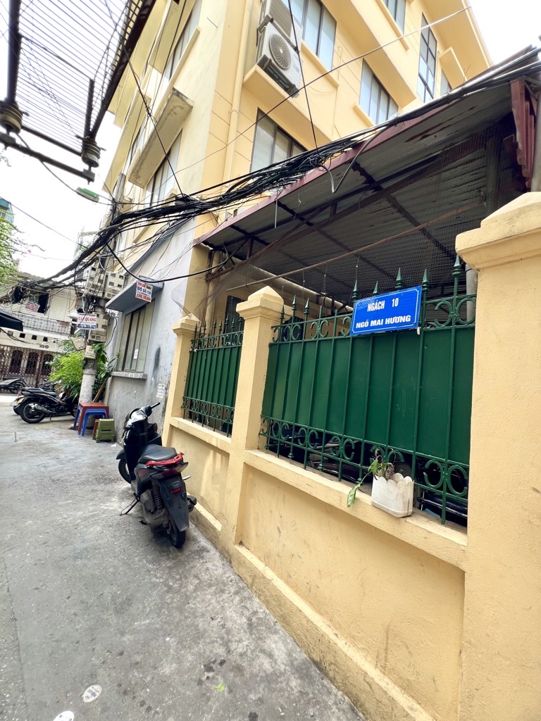 Bán nhà Mai Hương - diện tích 56m2 3 tầng - Lô góc - giá 11,5 tỷ