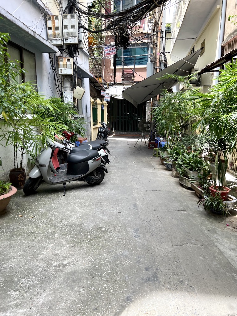 Bán nhà Mai Hương - diện tích 56m2 3 tầng - Lô góc - giá 11,5 tỷ
