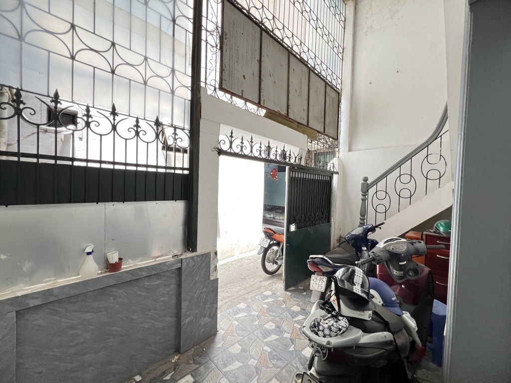 Bán nhà Mai Hương - diện tích 56m2 3 tầng - Lô góc - giá 11,5 tỷ