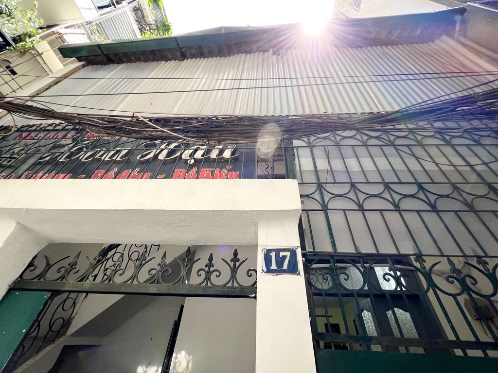 Bán nhà Mai Hương - diện tích 56m2 3 tầng - Lô góc - giá 11,5 tỷ