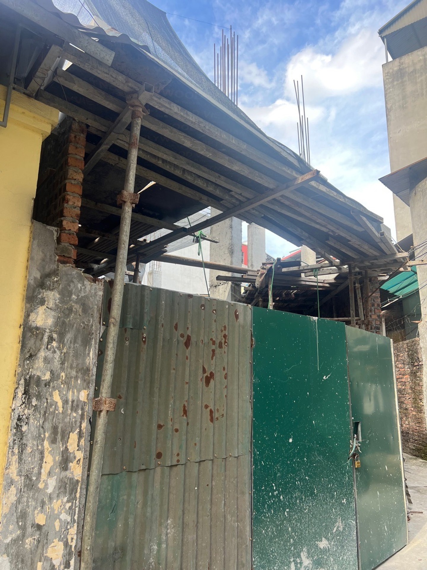 Bán nhà Hoàng Liệt - diện tích 137m2 6 tầng - Thang máy - giá 39 tỷ
