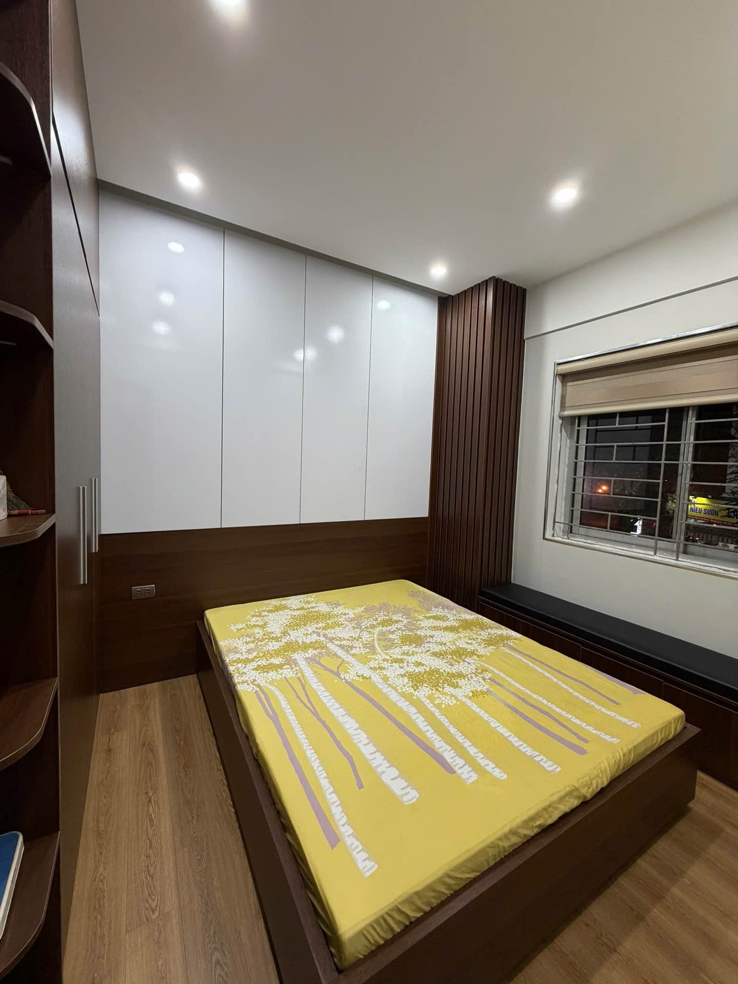 Bán nhà Nguyễn Phan Chánh - diện tích 82m2 1 tầng - Chung cư CT3X2 - giá 6,95 tỷ