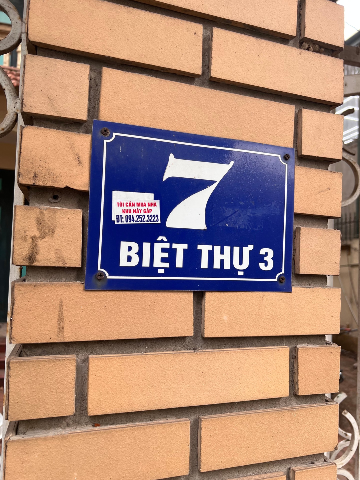 Bán nhà Nguyễn Duy Trinh - diện tích 508m2 4 tầng - Đường ô tô trở lên - giá 200 tỷ