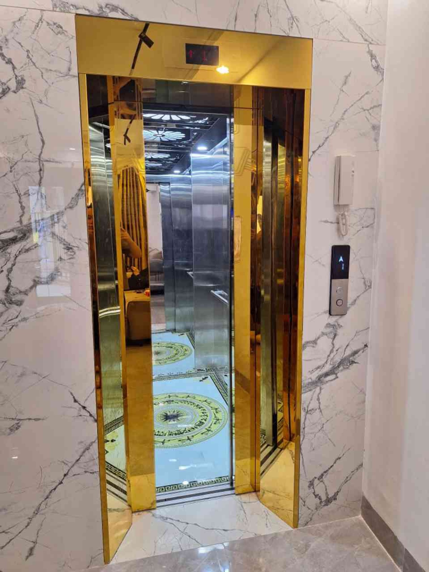 Bán nhà Trần Khát Chân - diện tích 35m2 6 tầng - thang máy - giá 14,9 tỷ