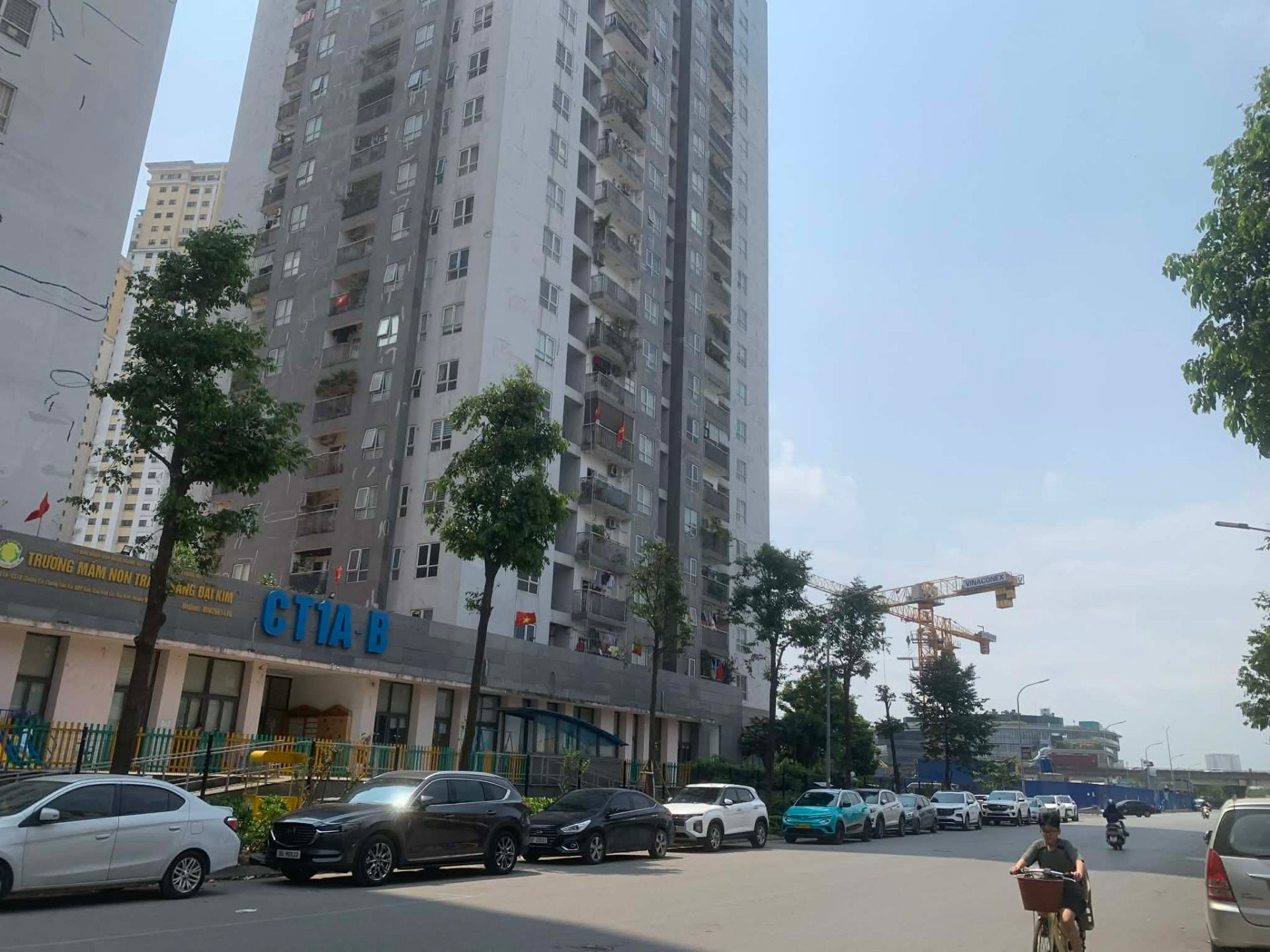 Bán nhà Nguyễn Xiển - diện tích 90m2 1 tầng - Cực hiếm - giá 7,7 tỷ