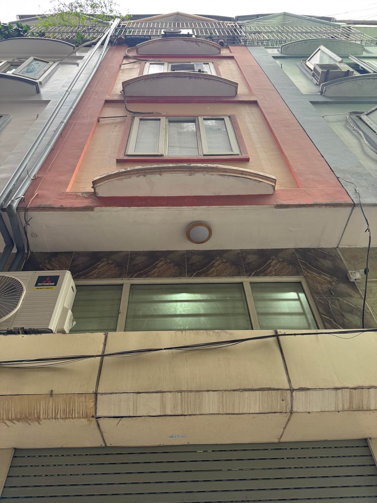 Bán nhà Ngọc Hồi - diện tích 42m2 5 tầng - Ô tô ngủ trong nhà - giá 15,5 tỷ