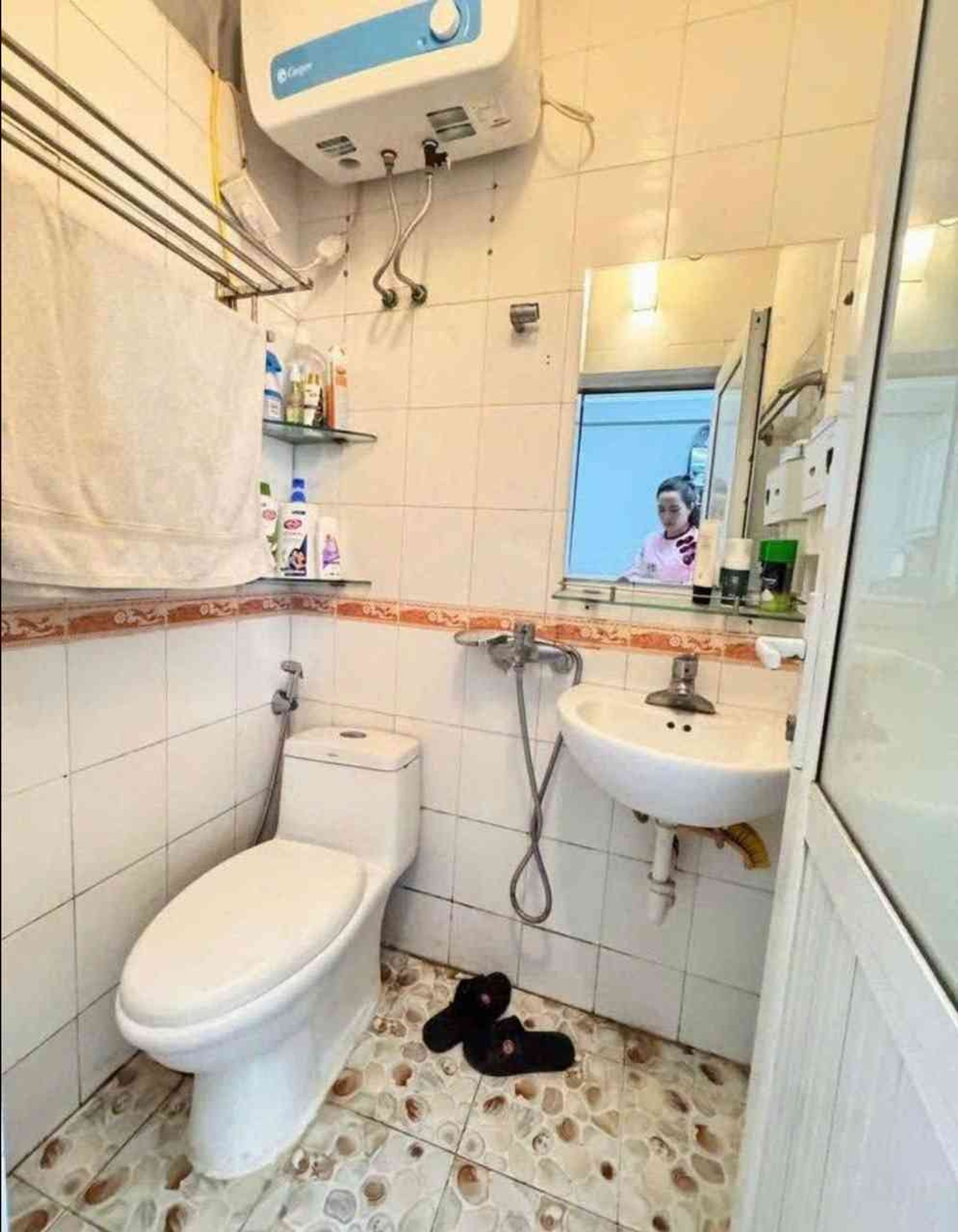 Bán nhà Khương Đình - diện tích 45m2 3 tầng - Sổ đỏ chính chủ - giá 2,5 tỷ
