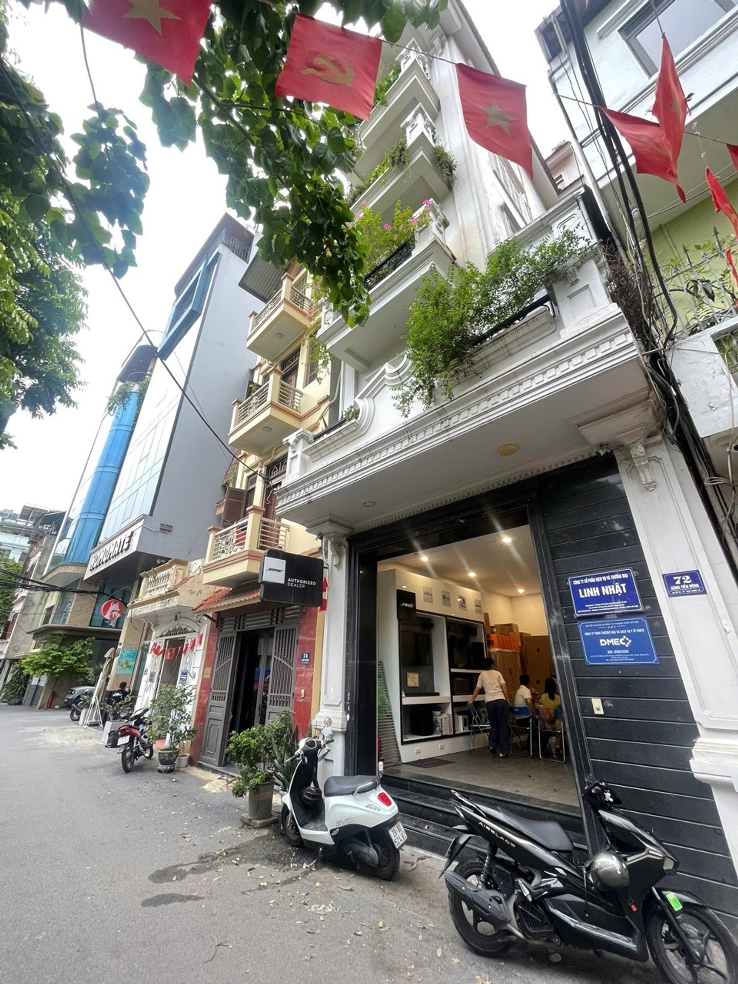 Bán nhà Đặng Tiến Đông - diện tích 77m2 5 tầng - Mặt phố kinh doanh tốt - giá 39,95 tỷ