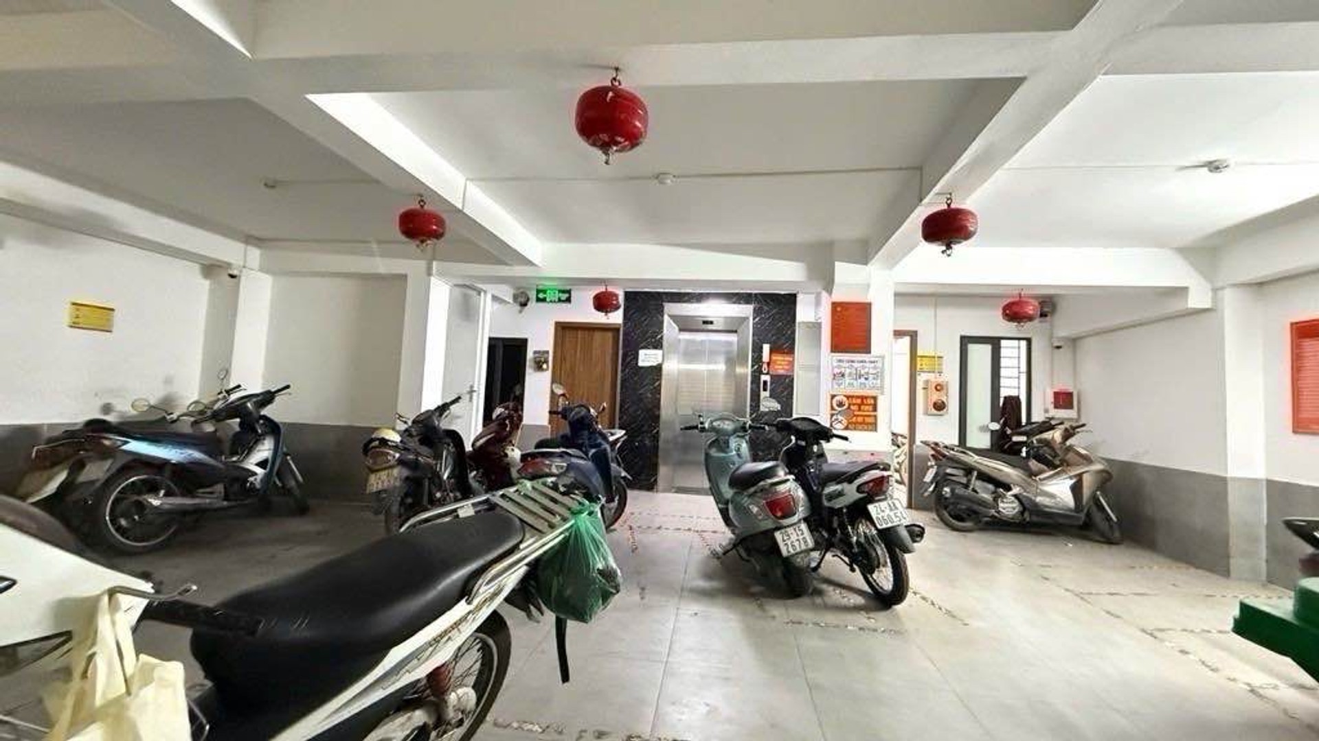 Bán nhà Triều Khúc - diện tích 110m2 7 tầng - gần ô tô đỗ - giá 26 tỷ