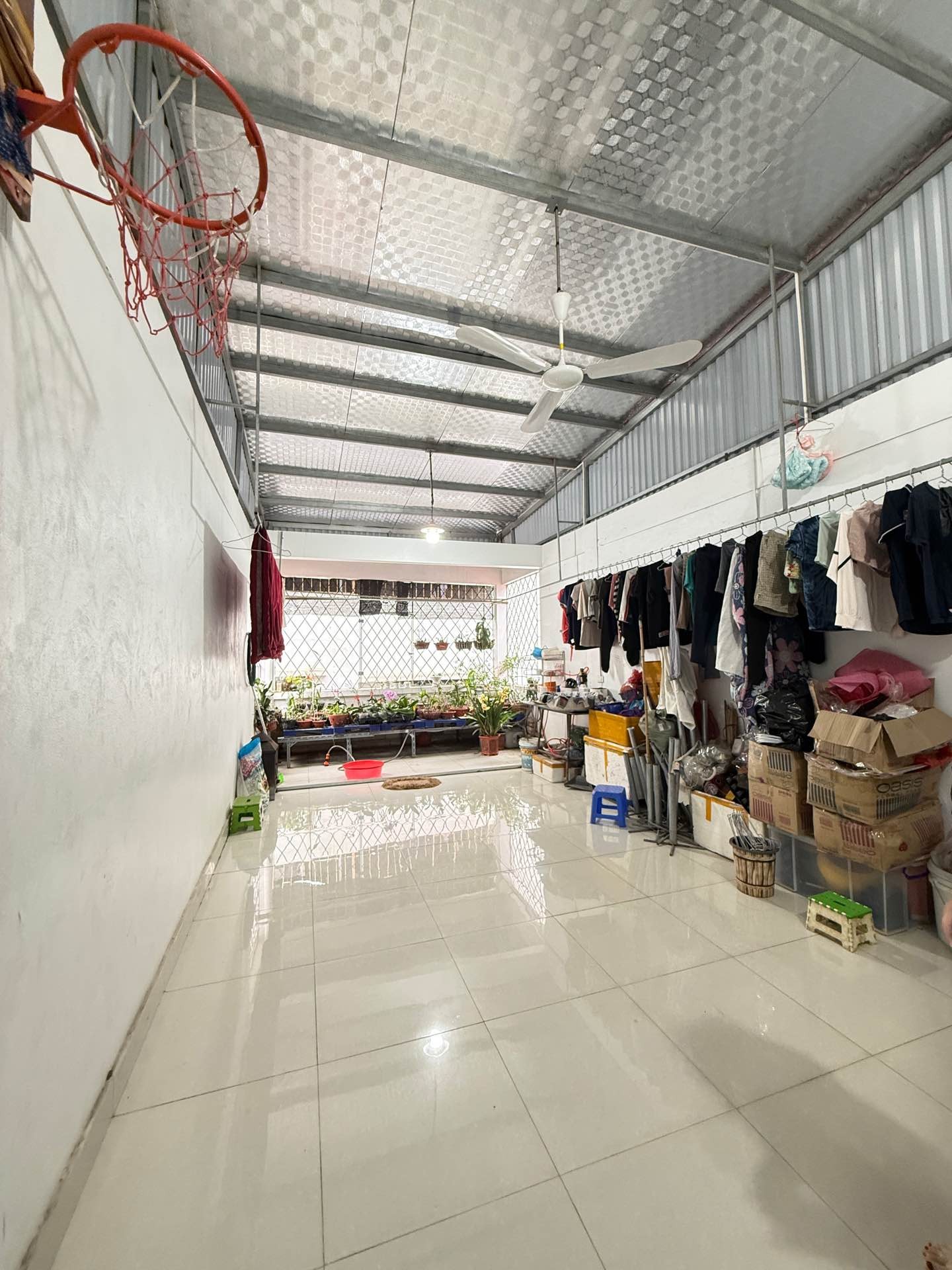 Bán nhà Trung Kính - diện tích 60.7m2 4 tầng - ô tô qua nhà - giá 30 tỷ