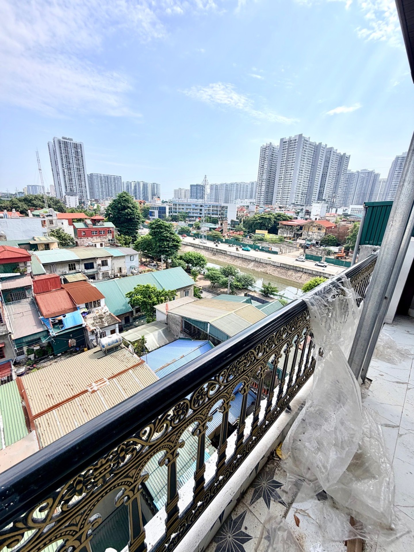 Bán nhà Mai Động - diện tích 85m2 7 tầng - Căn hộ dịch vụ đẳng cấp - giá 24,9 tỷ