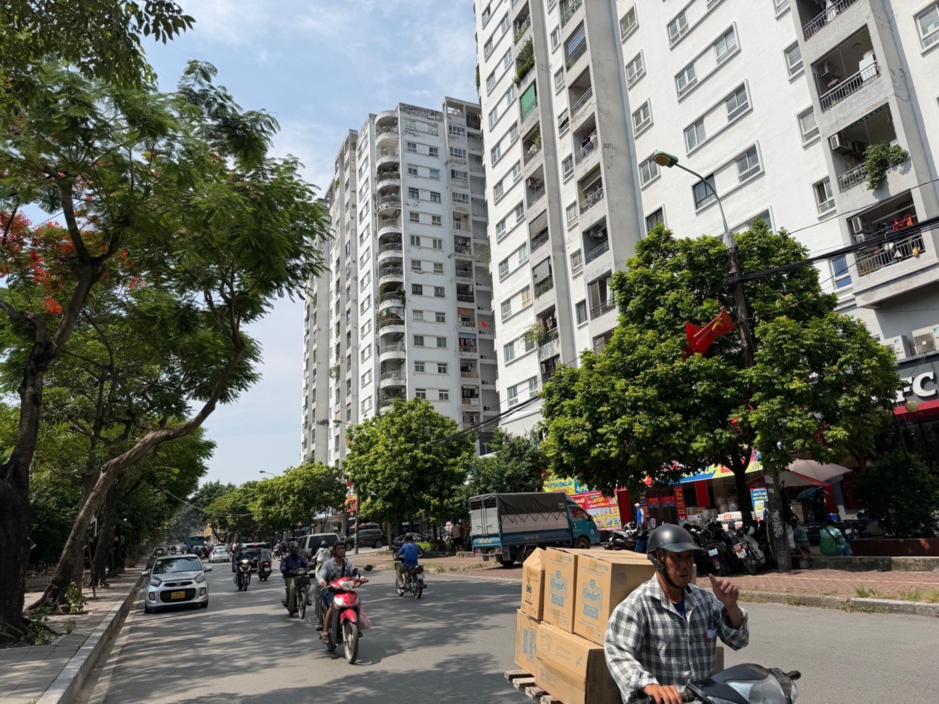 Bán nhà Mai Động - diện tích 85m2 7 tầng - Căn hộ dịch vụ đẳng cấp - giá 24,9 tỷ