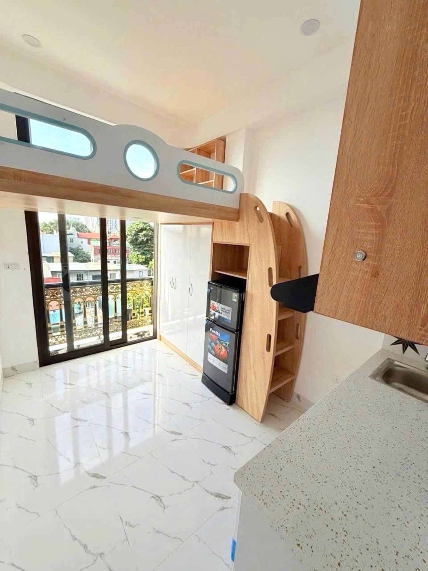 Bán nhà Mai Động - diện tích 85m2 7 tầng - Căn hộ dịch vụ đẳng cấp - giá 24,9 tỷ