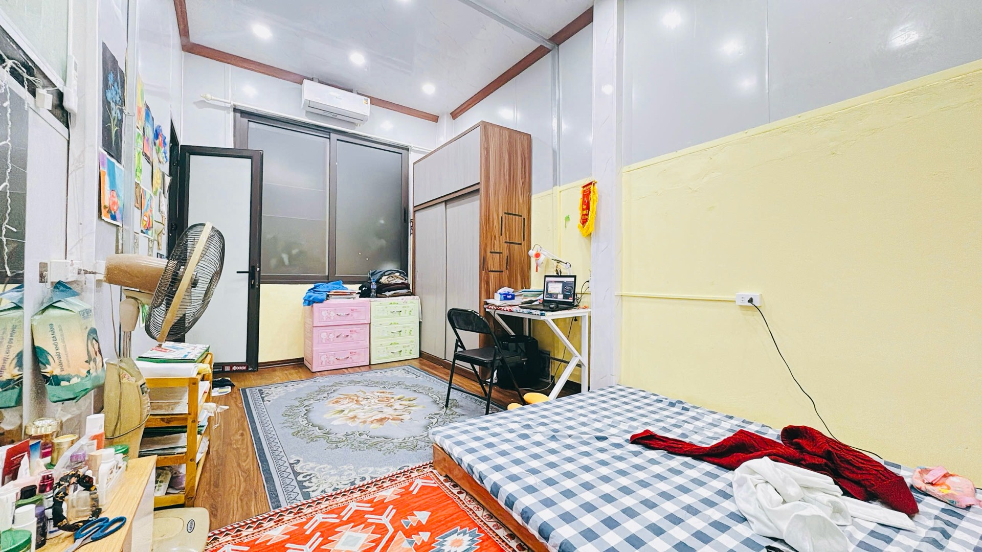 Bán nhà Nguyễn Khoái - diện tích 40m2 3 tầng - Nhà dân xây, ngõ thông hai đầu - giá 6,8 tỷ