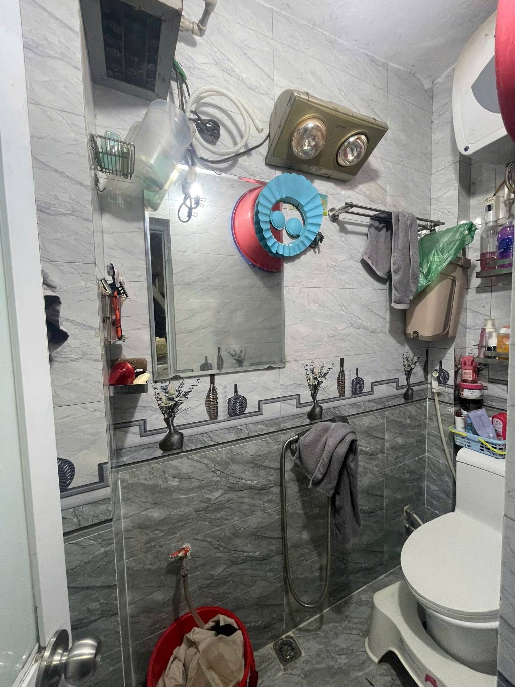 Bán nhà Nguyễn Công Trứ - diện tích 42m2 1 tầng - Ô tô - giá 3,2 tỷ