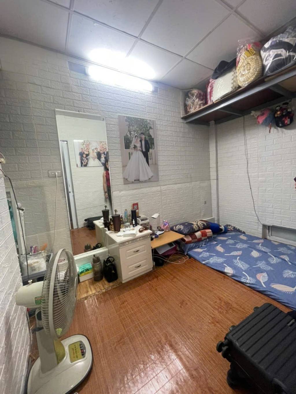 Bán nhà Nguyễn Công Trứ - diện tích 42m2 1 tầng - Ô tô - giá 3,2 tỷ