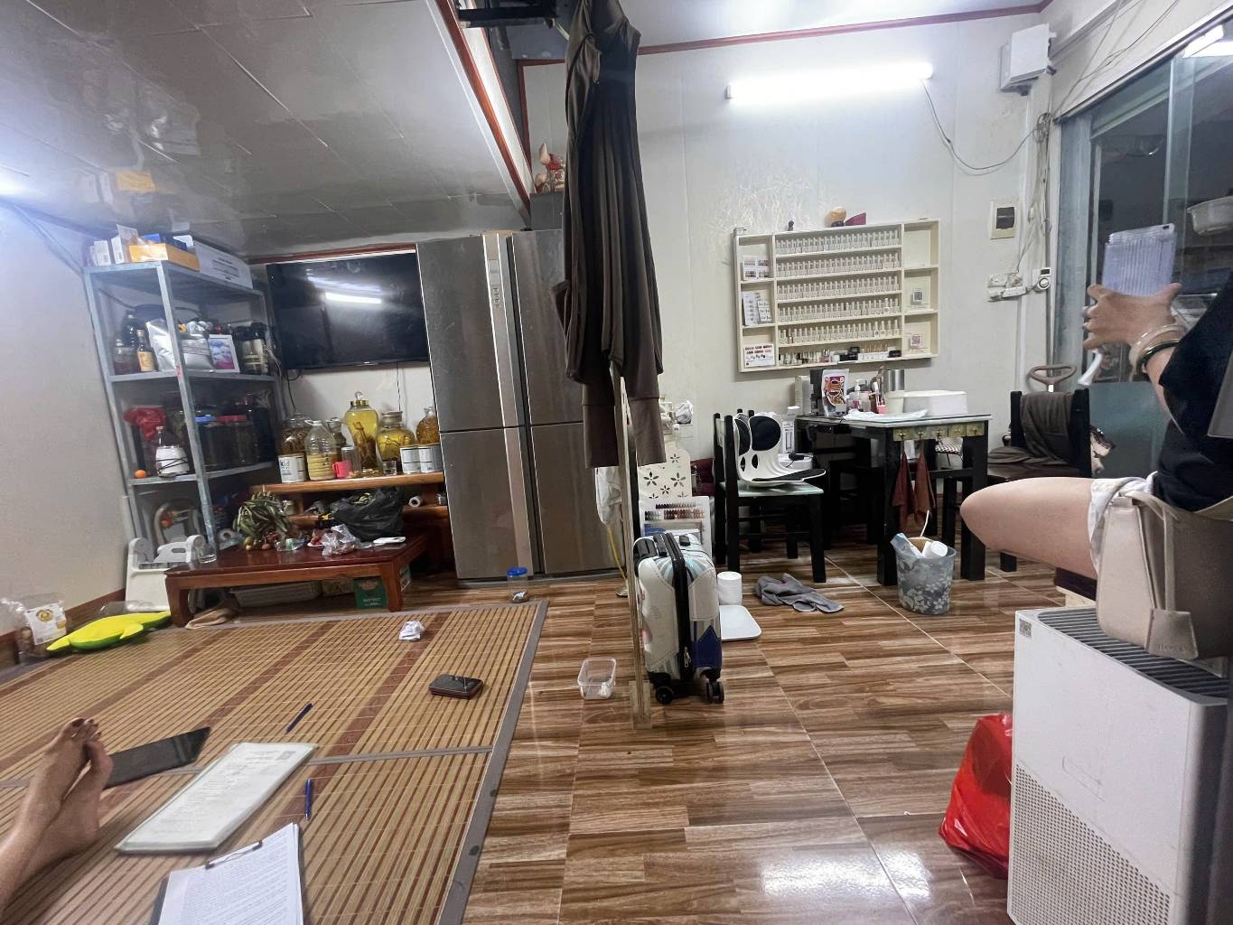 Bán nhà Nguyễn Công Trứ - diện tích 42m2 1 tầng - Ô tô - giá 3,2 tỷ