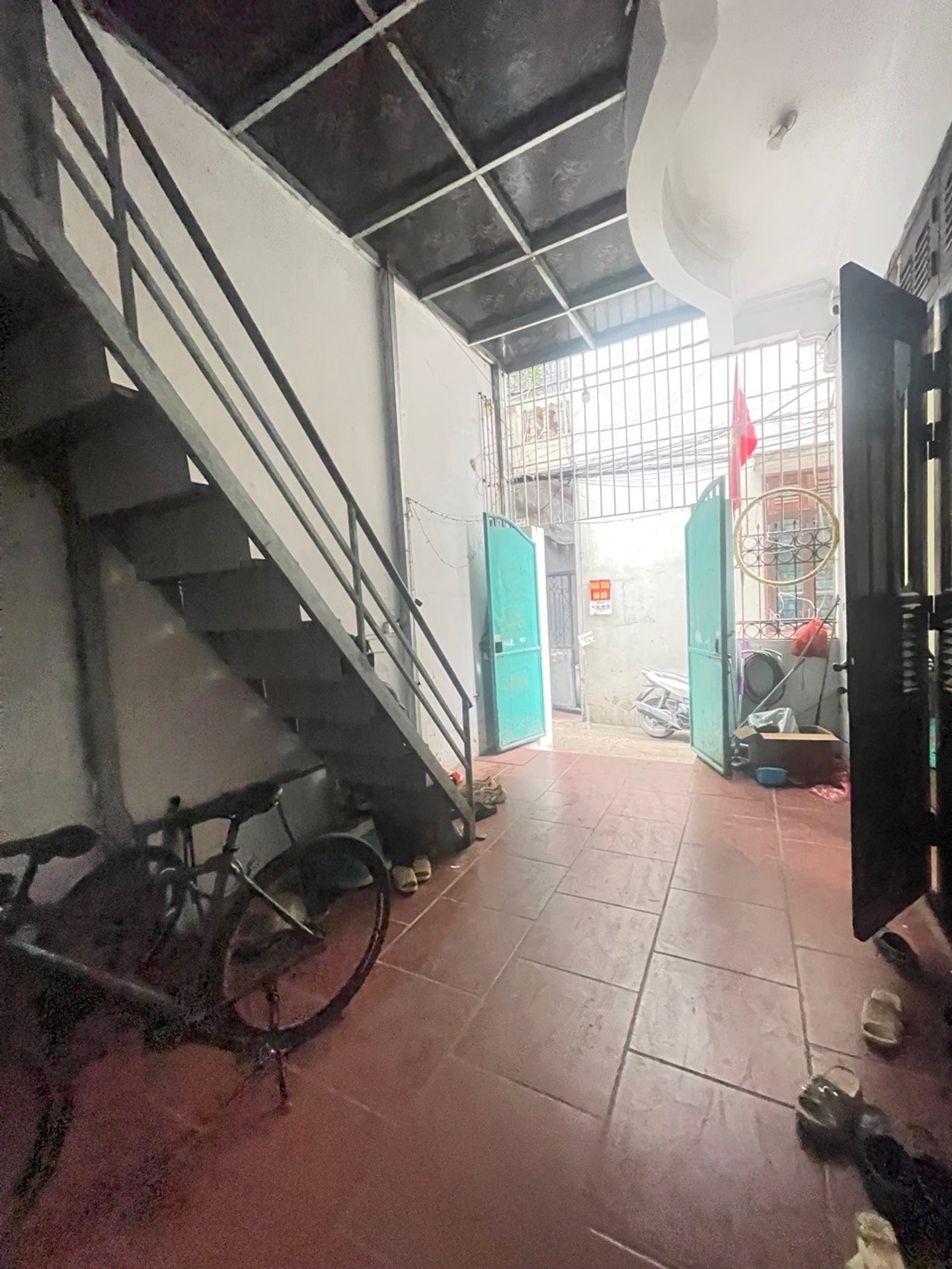 Bán nhà Kim Giang - diện tích 76m2 3 tầng - Lô góc - giá 15,9 tỷ