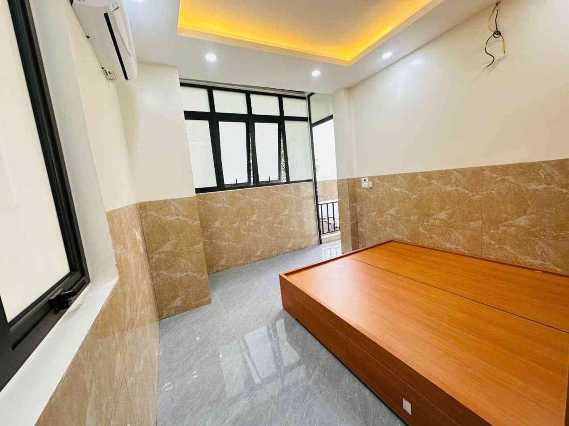 Bán nhà Lĩnh Nam - diện tích 50m2 7 tầng - Lô góc, thang máy - giá 17,5 tỷ