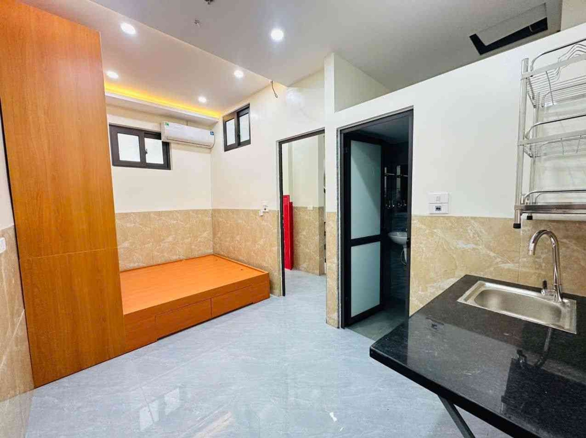 Bán nhà Lĩnh Nam - diện tích 50m2 7 tầng - Lô góc, thang máy - giá 17,5 tỷ