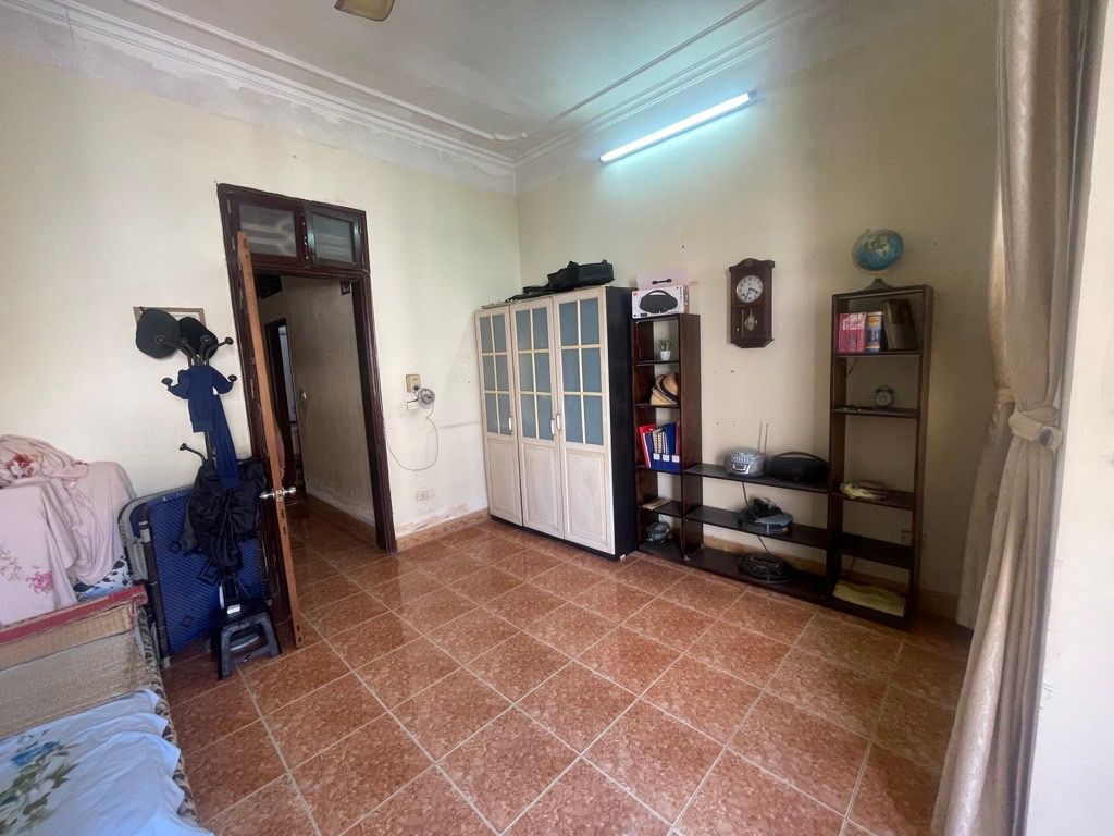 Bán nhà An Dương - diện tích 174m2 4 tầng - Biệt thự sân vườn trước sau - giá 51,5 tỷ