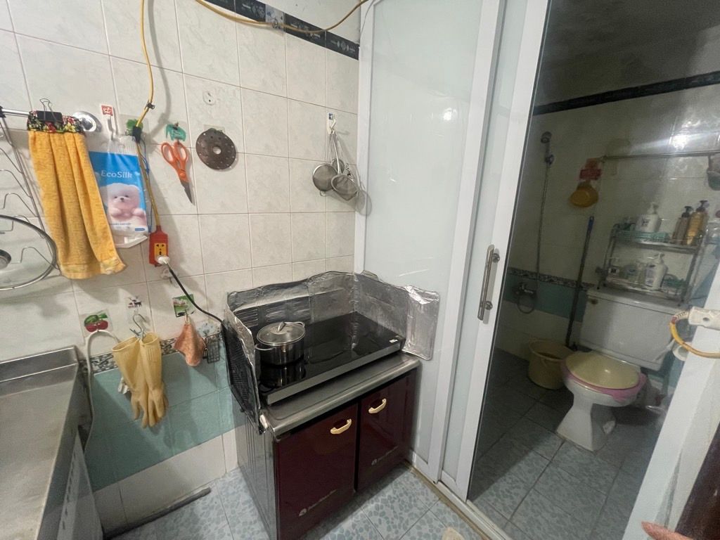 Bán nhà An Dương - diện tích 174m2 4 tầng - Biệt thự sân vườn trước sau - giá 51,5 tỷ