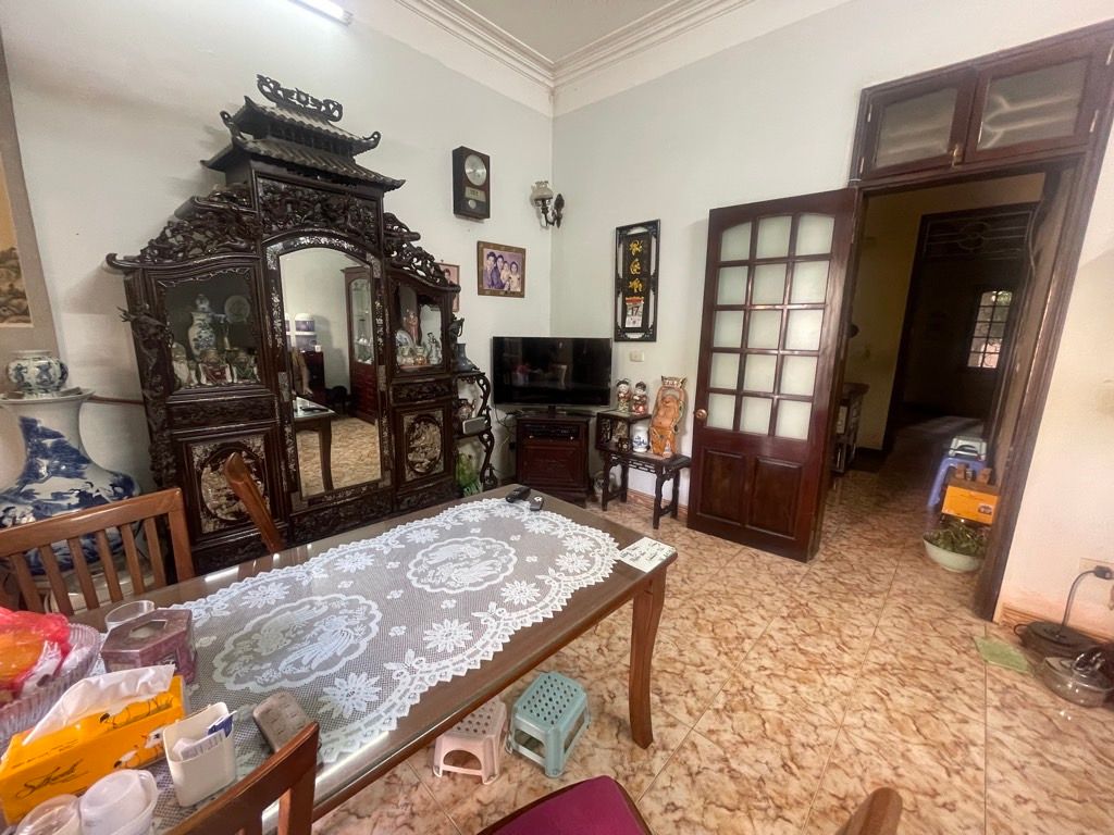 Bán nhà An Dương - diện tích 174m2 4 tầng - Biệt thự sân vườn trước sau - giá 51,5 tỷ