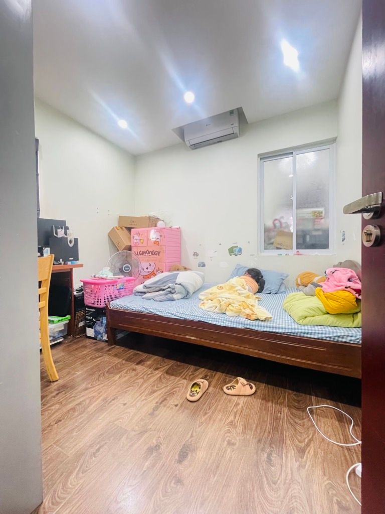 Bán nhà Bùi Xương Trạch - diện tích 67m2 15 tầng - Căn góc hai mặt thoáng - giá 5,5 tỷ