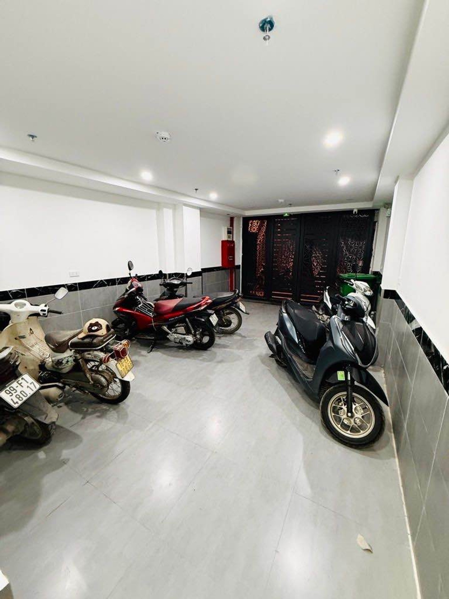 Bán nhà Hoàng Mai - diện tích 62m2 7 tầng - Lô góc 3 thoáng - giá 21,5 tỷ