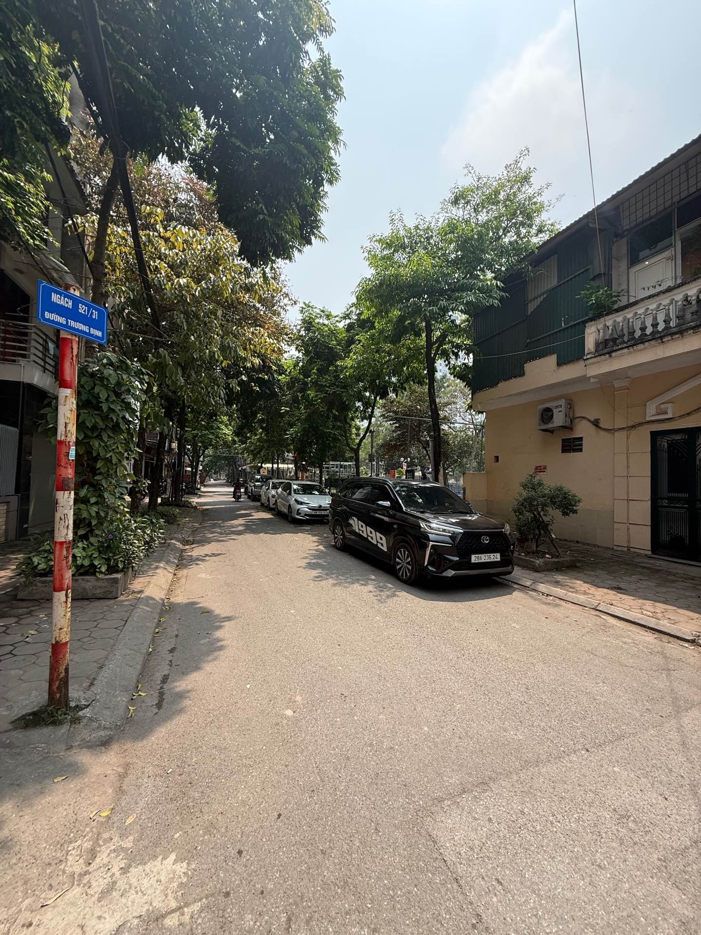 Bán nhà Trương Định - diện tích 50m2 5 tầng - Nhà dân xây cực kỳ tâm huyết - giá 9,6 tỷ