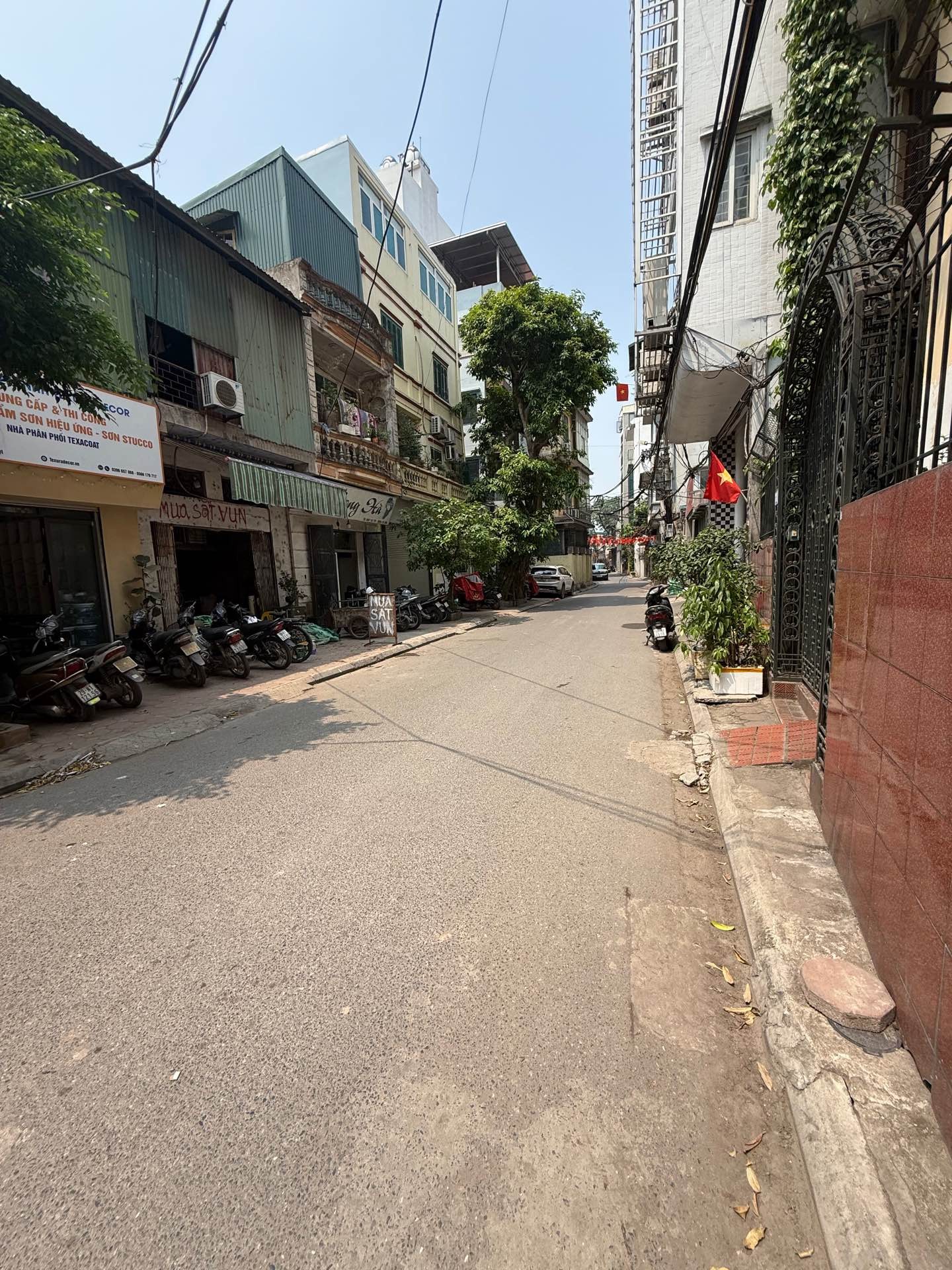 Bán nhà Trương Định - diện tích 50m2 5 tầng - Nhà dân xây cực kỳ tâm huyết - giá 9,6 tỷ