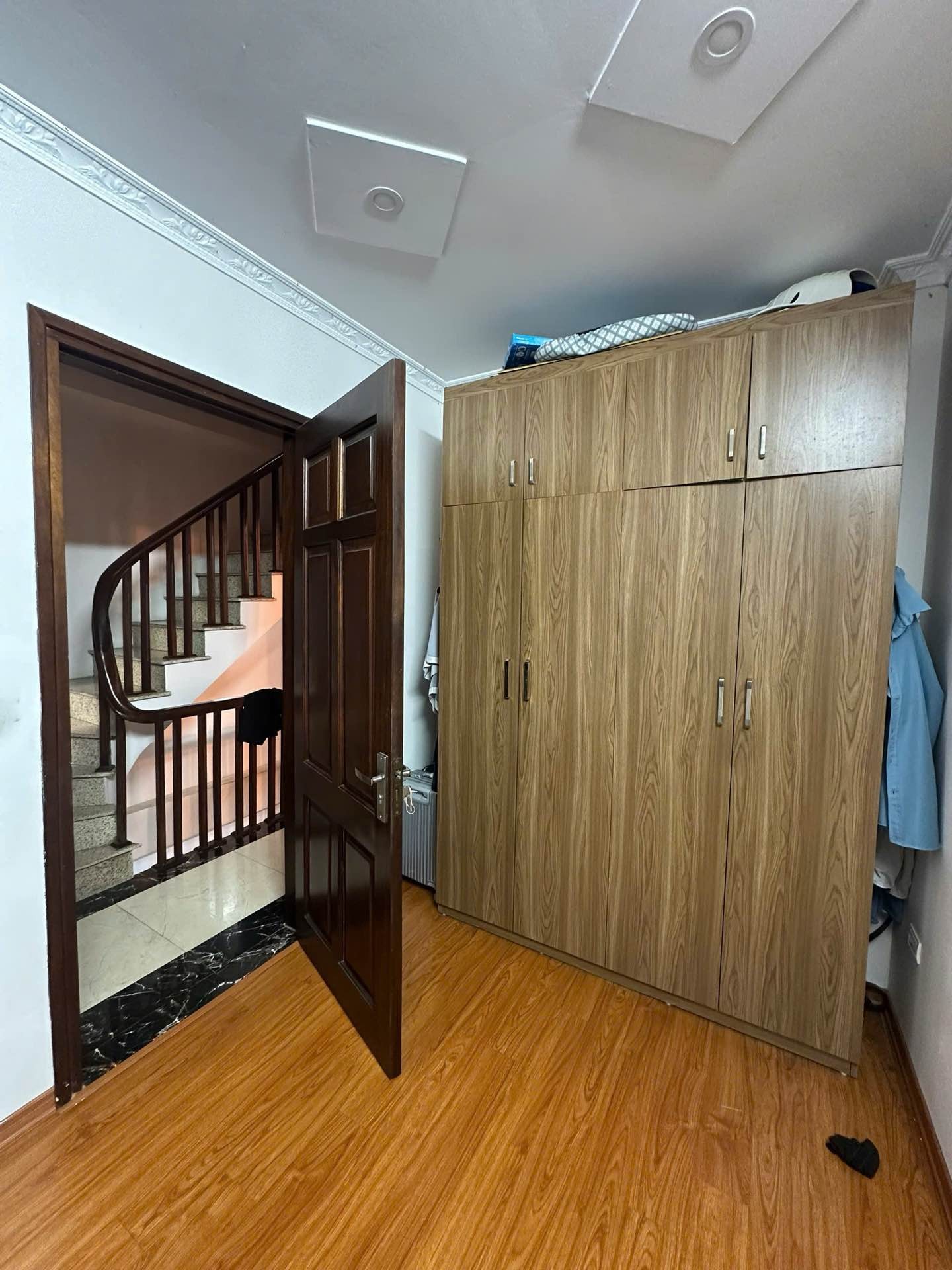 Bán nhà Trương Định - diện tích 50m2 5 tầng - Nhà dân xây cực kỳ tâm huyết - giá 9,6 tỷ