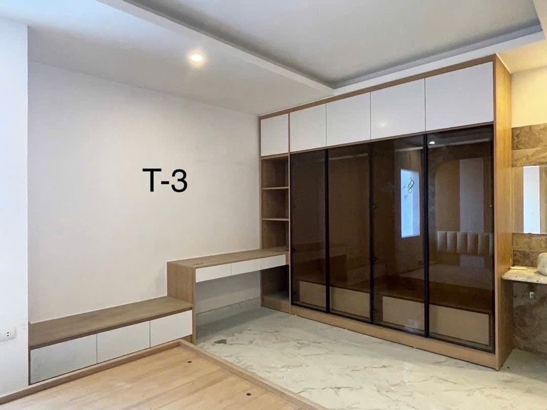 Bán nhà Dương Văn Bé - diện tích 50m2 5 tầng - Ô TÔ 7 CHỖ VÀO NHÀ - giá 13,8 tỷ