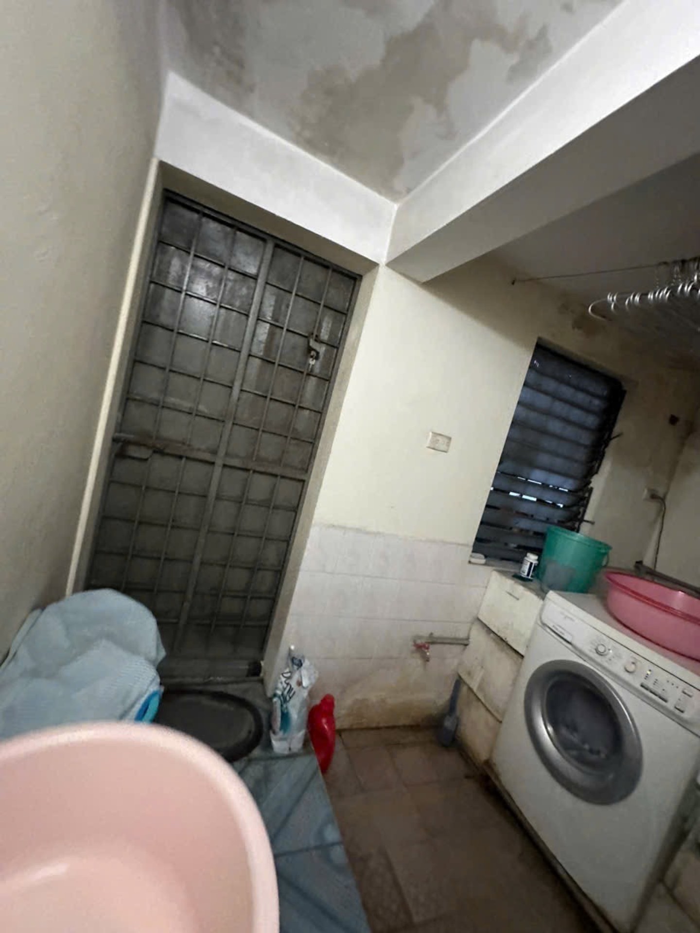Bán nhà Kim Ngưu - diện tích 40m2 3 tầng - Ô TÔ ĐỖ CỬA - giá 16 tỷ
