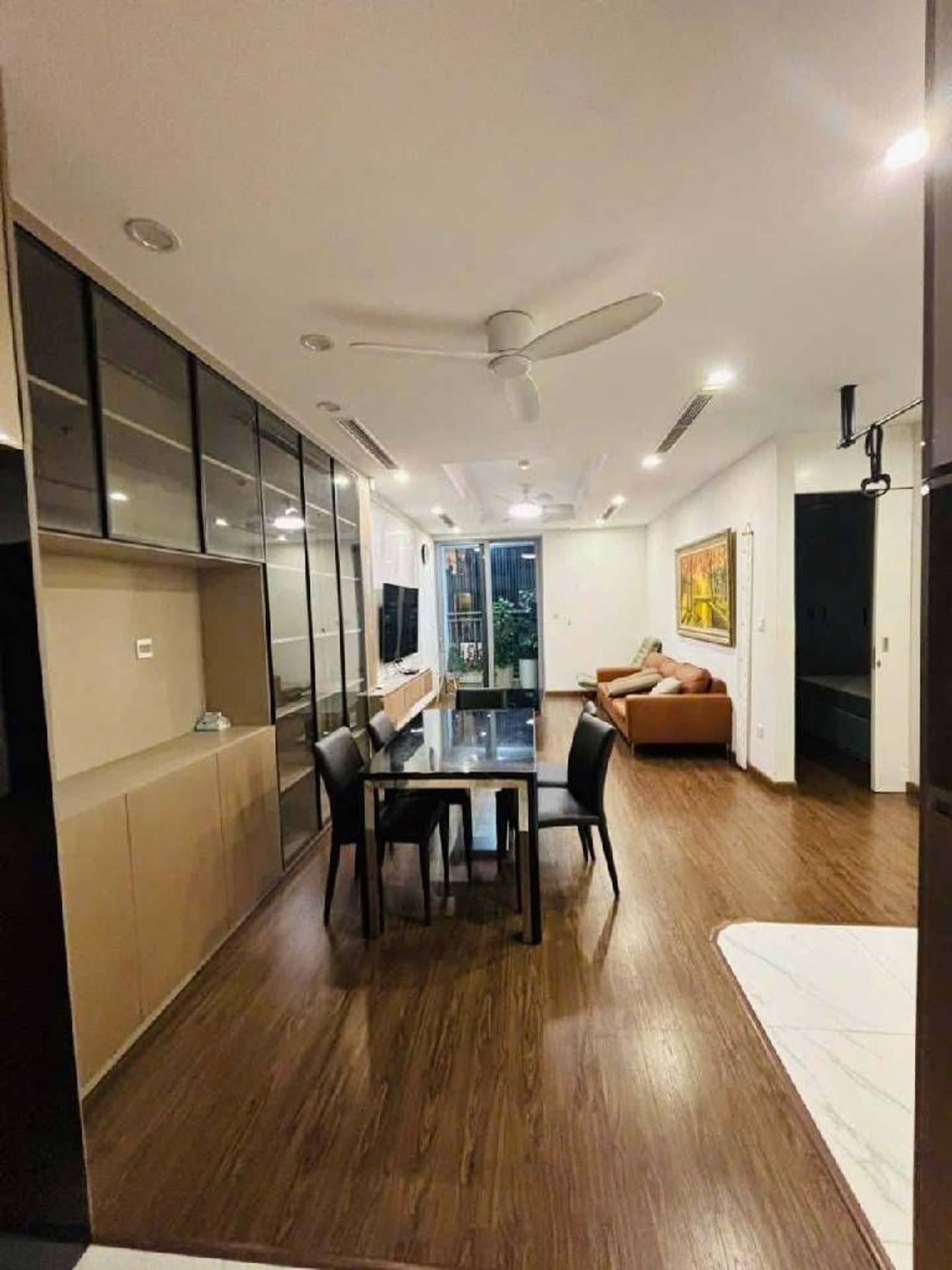 Bán nhà Minh Khai - diện tích 96m2 1 tầng - Căn hộ cao cấp Park 2 - giá 15,2 tỷ
