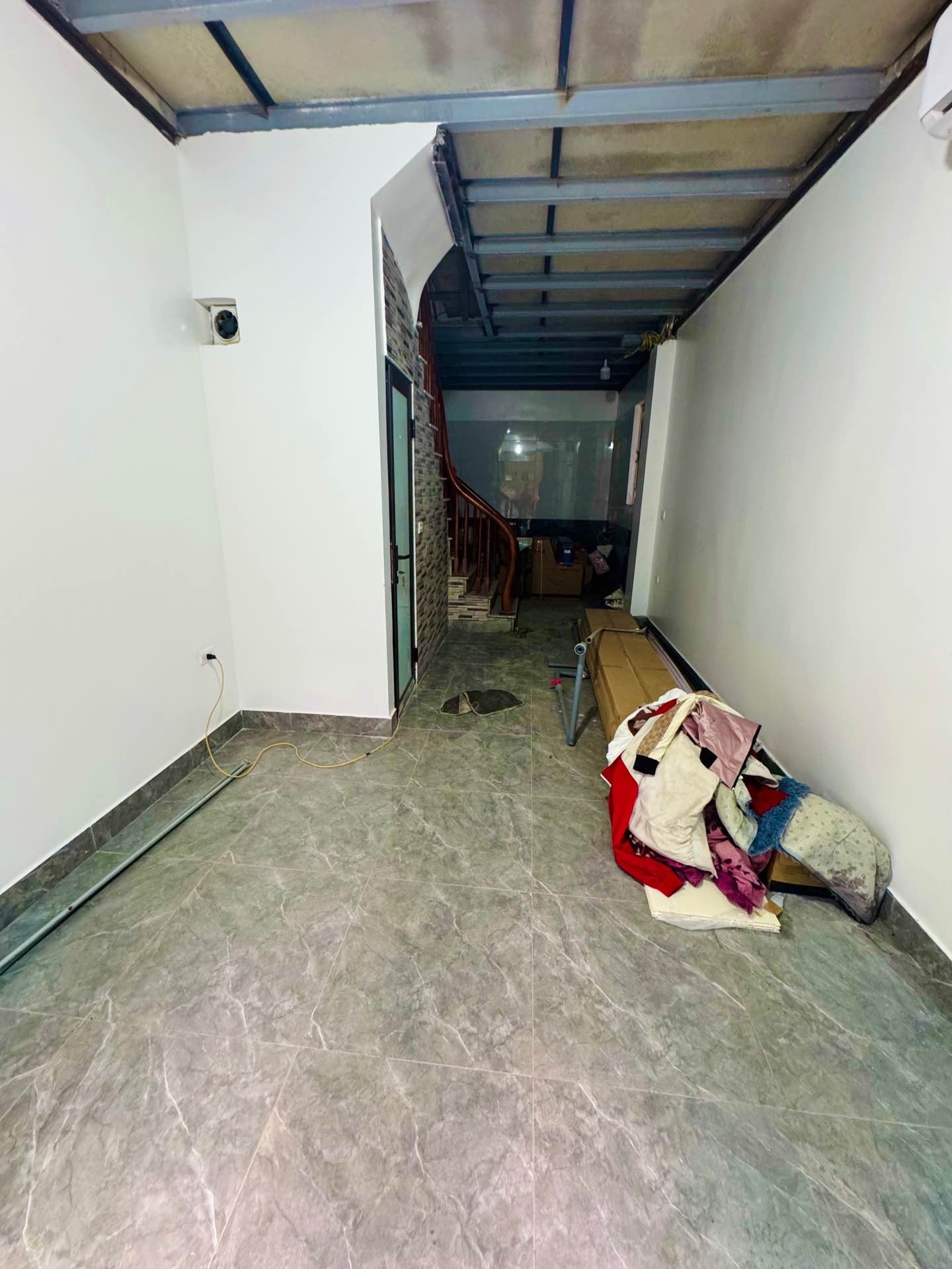 Bán nhà Tân Khai - diện tích 30m2 2 tầng - Ô tô tránh đỗ cửa - giá 2,69 tỷ