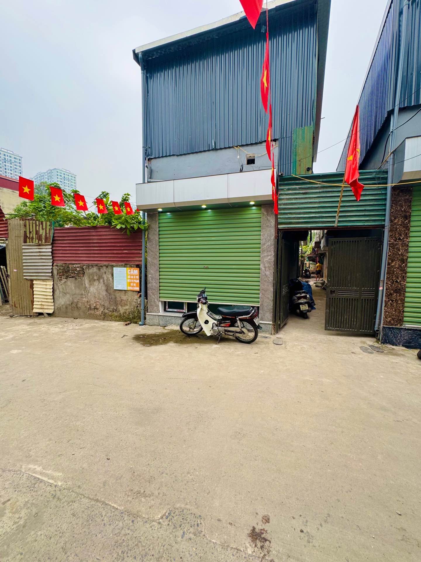 Bán nhà Tân Khai - diện tích 30m2 2 tầng - Ô tô tránh đỗ cửa - giá 2,69 tỷ