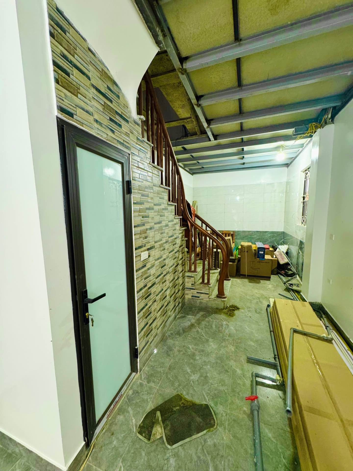 Bán nhà Tân Khai - diện tích 30m2 2 tầng - Ô tô tránh đỗ cửa - giá 2,69 tỷ